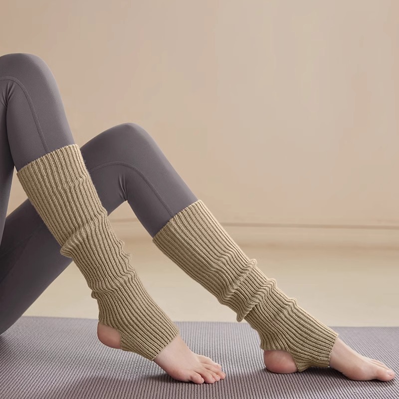 New Yoga Socks Non-Slip Grips  - Boot Sock Slouchy のレビューと価格