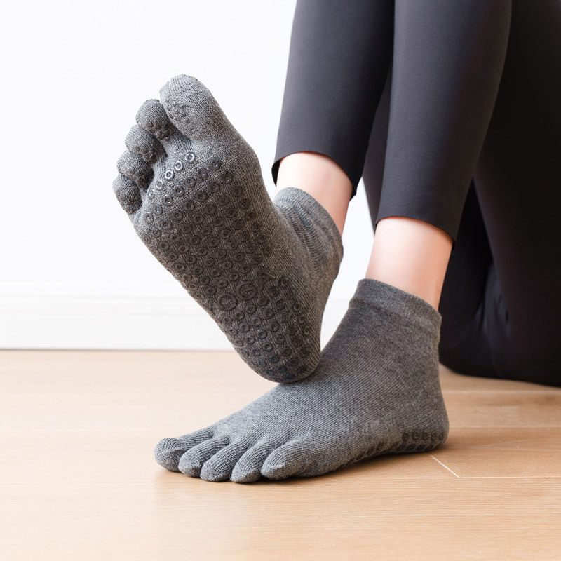 Anti-Slip Women Pilates Socks  - Grip Sock Yoga のレビューと価格