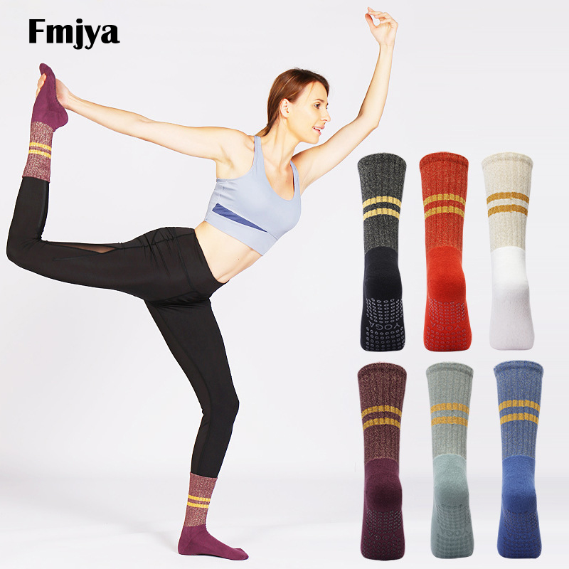 Yoga Socks with Grips Non Slip - Grip Sock Yoga のレビューと価格