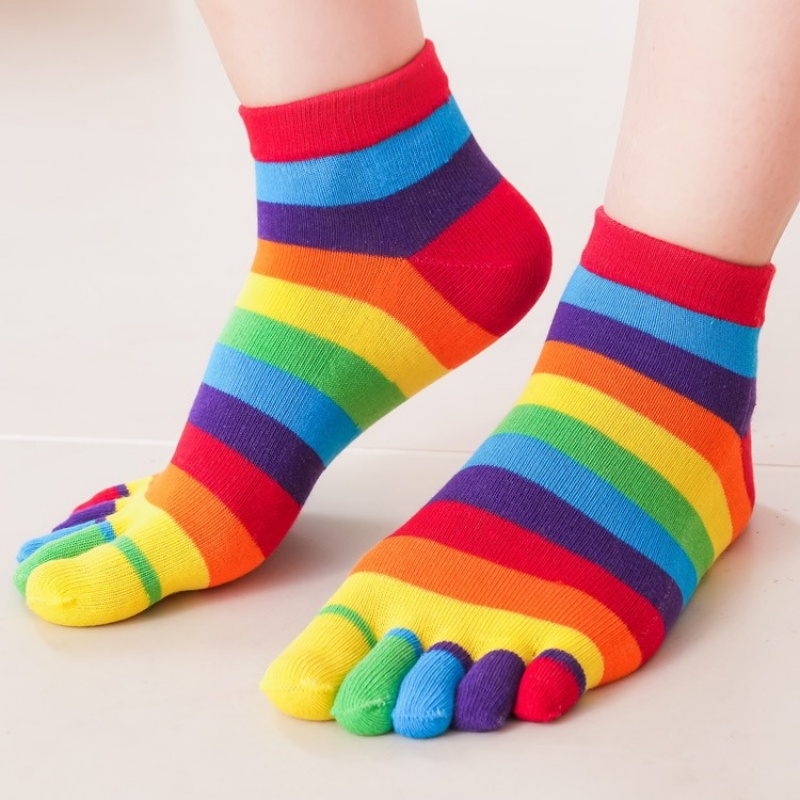 Women's Socks Rainbow Striped  - Toe Sock Split のレビューと価格