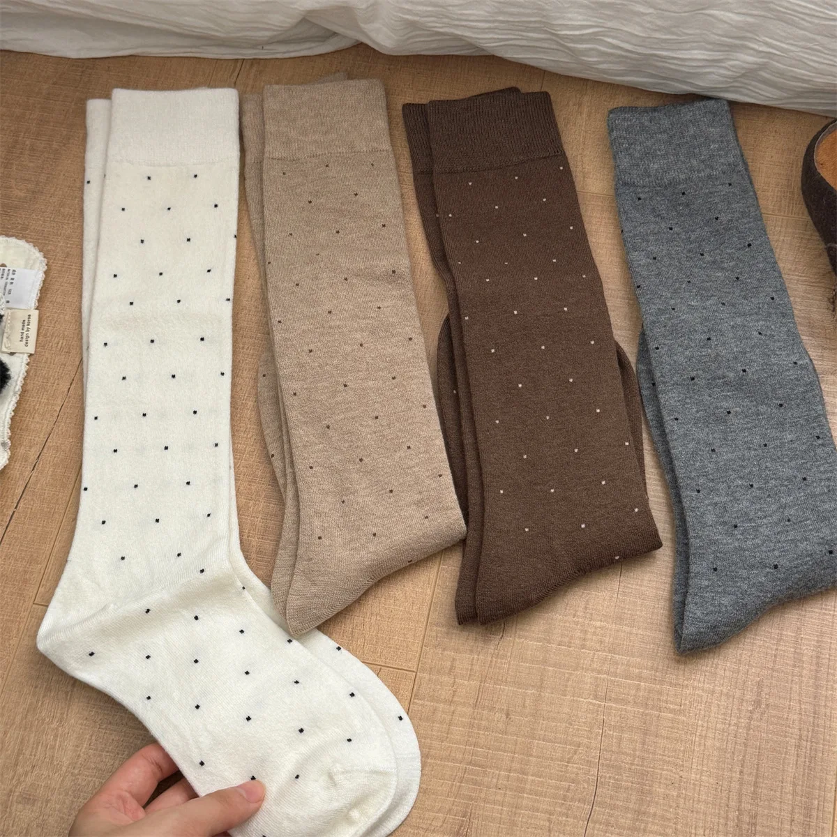 SP&CITY Winter Sweet Polka Dot - Silk Sock Bamboo のレビューと価格